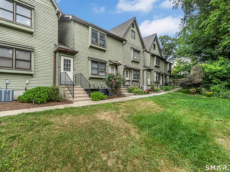 462 Glendale Ave #20 — Photo 3