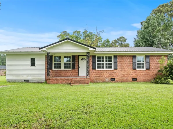 6112 Nazarene Rd, Mullins, SC 29574