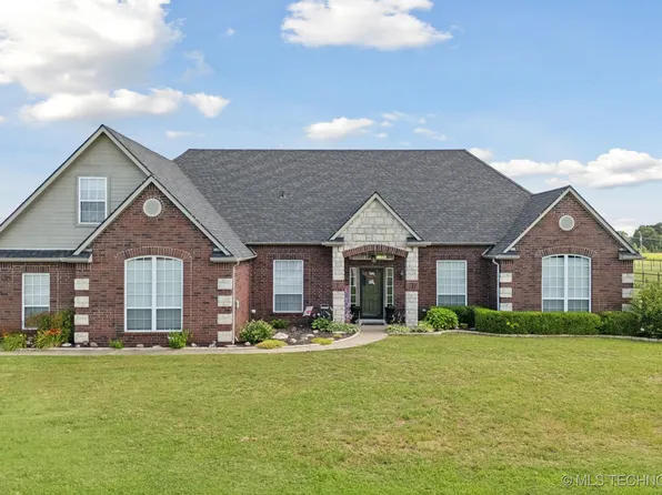 2330 E Cimarron Ct, Oologah, OK 74053