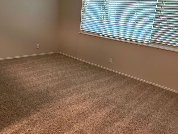5th image of 2941 Marconi Ave #25