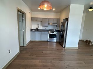 7 S Water St, Vergennes, VT 05491