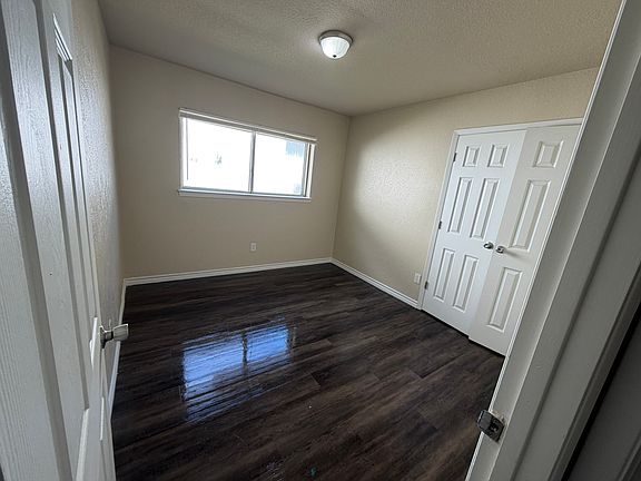 5th image of 609 Marlow Pl