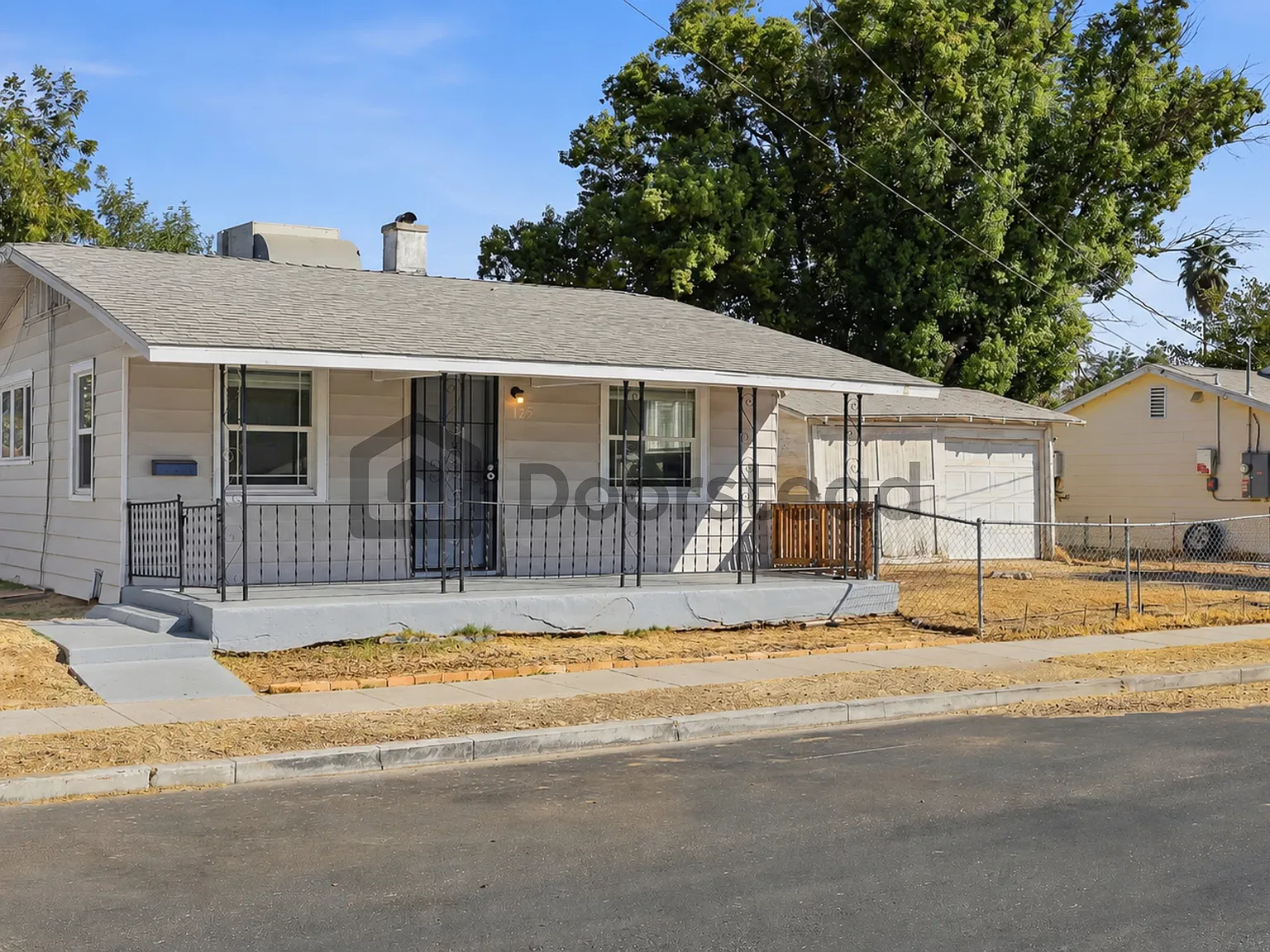 2 bed, 1.0 bath, 1050 sqft, $1,720 — Photo 3