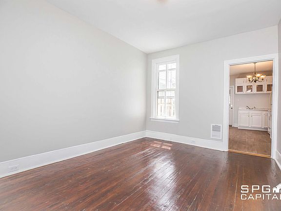 4th image of 110 Hoerner St