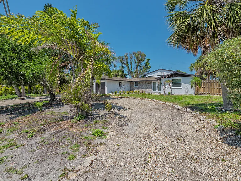 5401 Shadow Lawn Dr — Photo 12