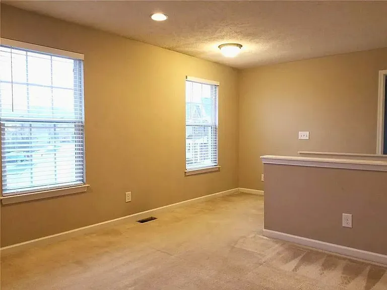 5055 Lake Forest Dr — Photo 19