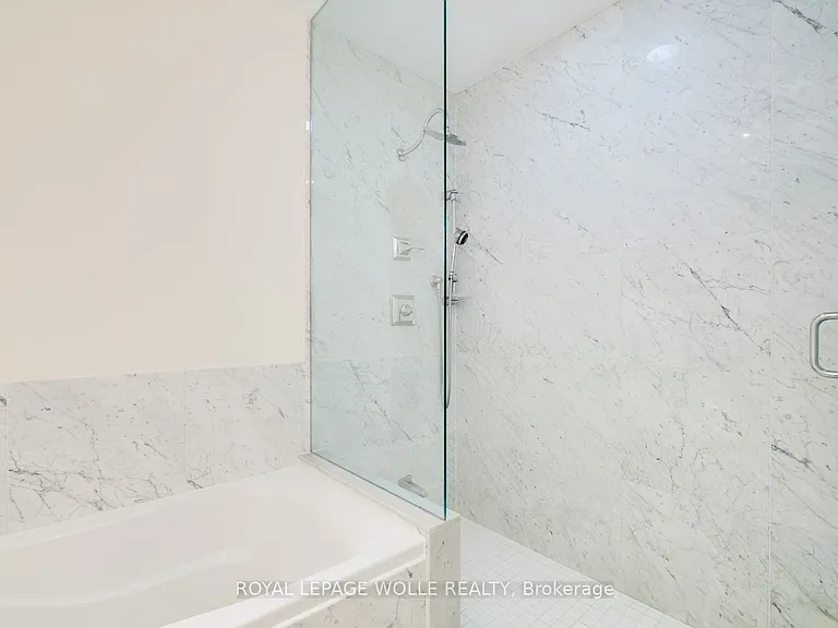 1717 Avenue Rd #307 — Photo 24