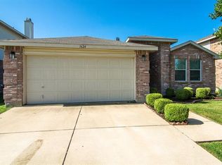 1624 Rialto Way, Justin, TX 76247