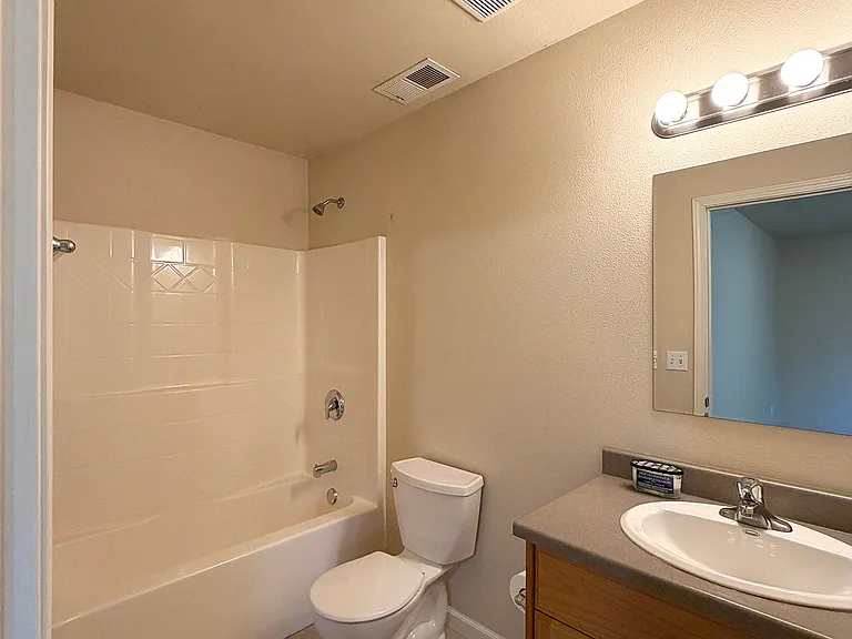 1243 N Park Ln — Photo 21