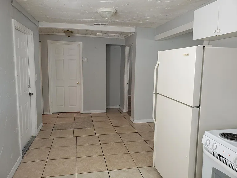 2226 10th St S — Photo 3