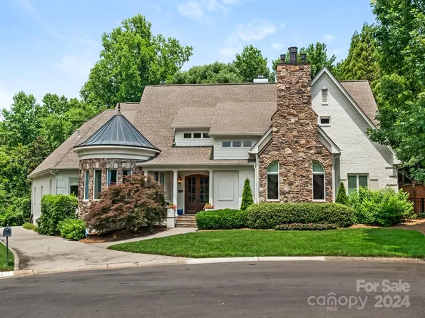 330 S Canterbury Rd, Charlotte, NC 28211