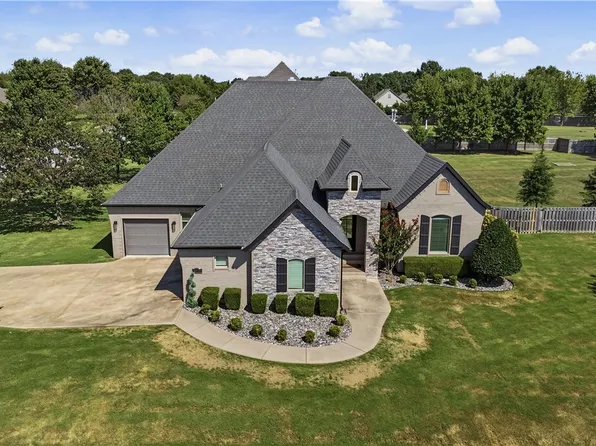 1474 Asbury Ln, Springdale, AR 72762