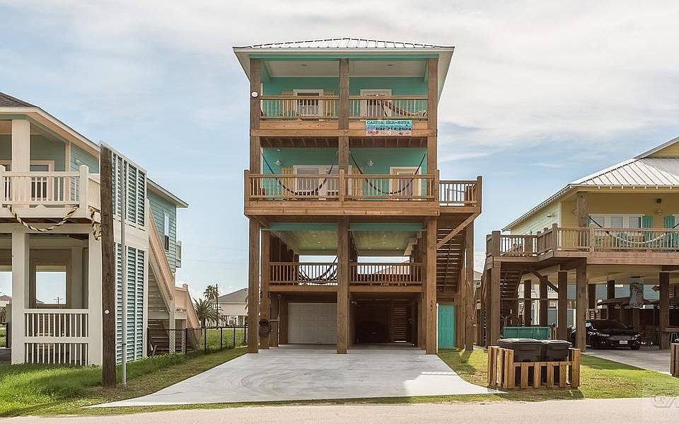1st image of 987 S Stingaree Dr
