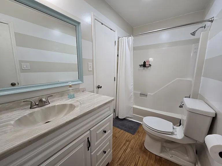 807 Flintwood Ct — Photo 9