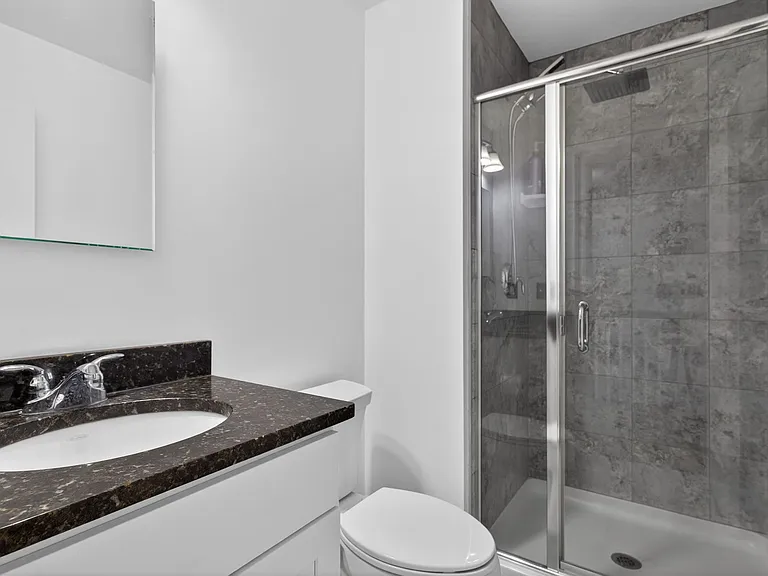 Upstairs Full Bath