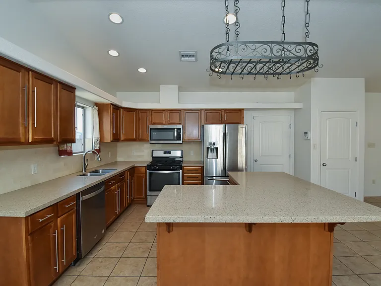 11766 E Alpha Way — Photo 7