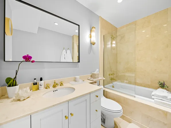 240 Centre Street image 14 of 19