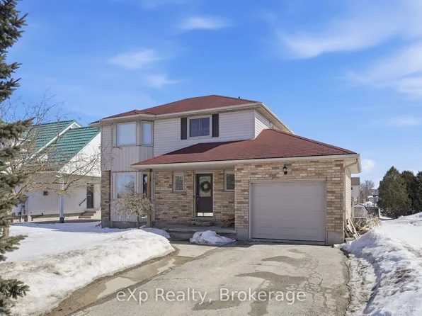 20 Andrew St, Wellington North, ON N0G 1A0