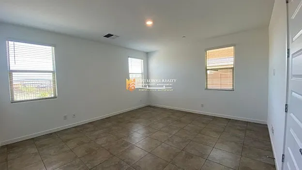 31861 N 125th Ln — Photo 9