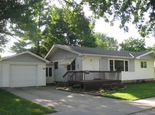 709 Grand Ave, Worthington, MN 56187