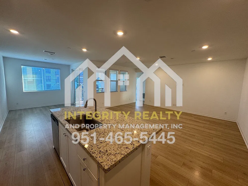 3 bed, 1459 sqft, $3,295 — Photo 1