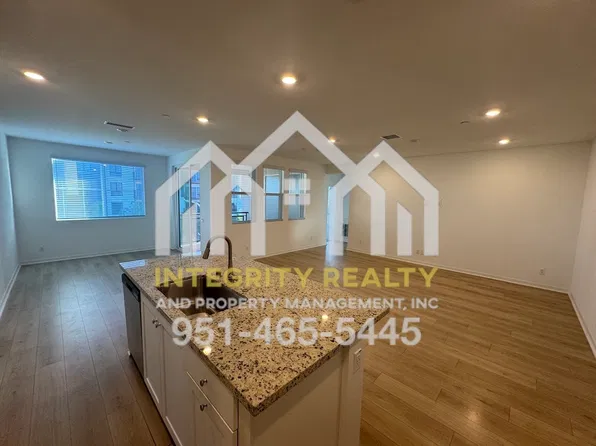 4100 E Circle Paseo #305, Ontario, CA 91764