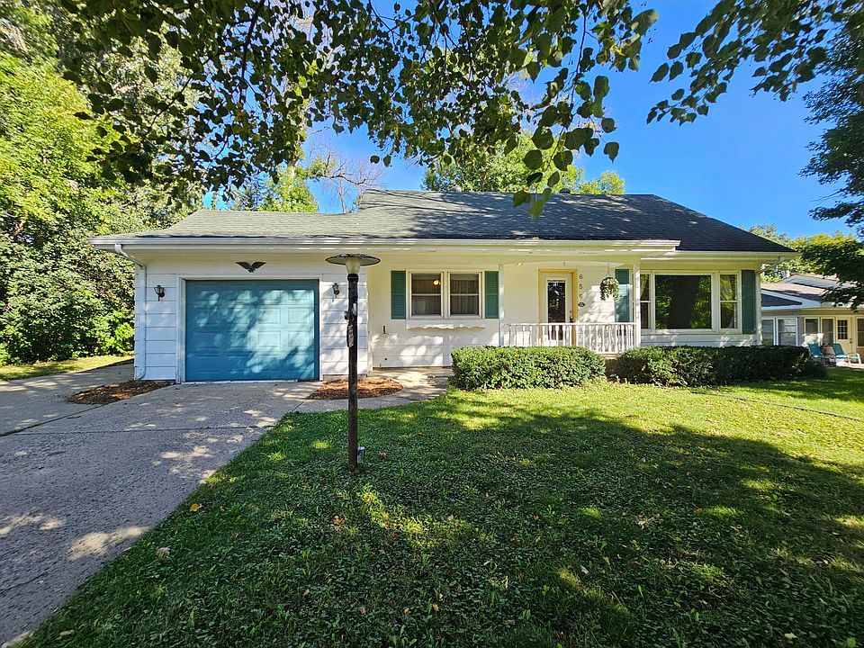 1st image of 655 Mooers Ave SE