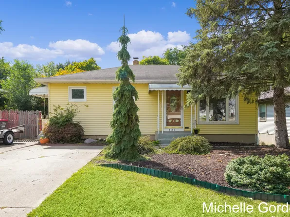 4141 Hillsdale Ave NE, Grand Rapids, MI 49525