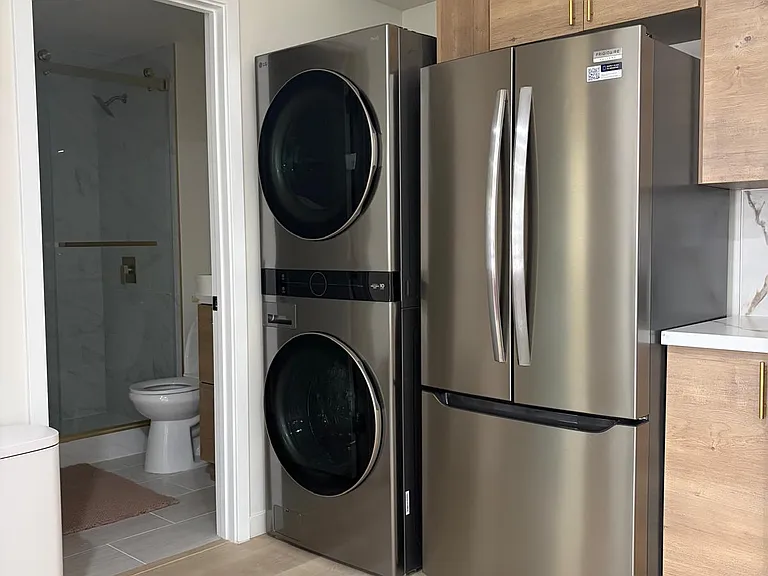 4018 Riviera Dr #1 — Photo 10