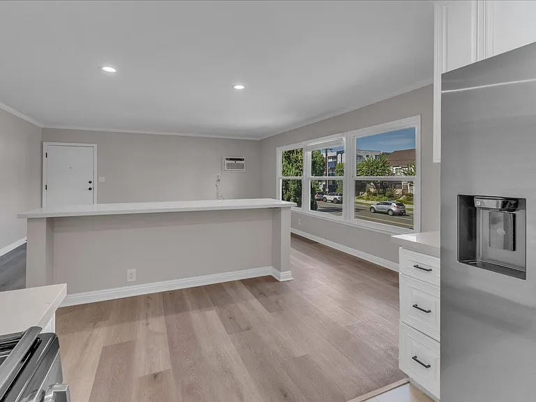 4943 Coldwater Canyon Ave — Photo 14