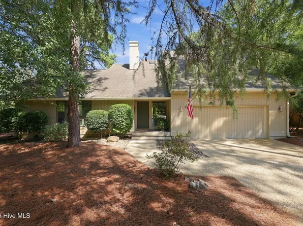 25 Lake Hills Road, Pinehurst, NC 28374