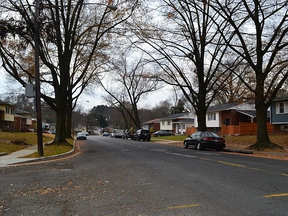 5th image of 6832 Furman Pkwy