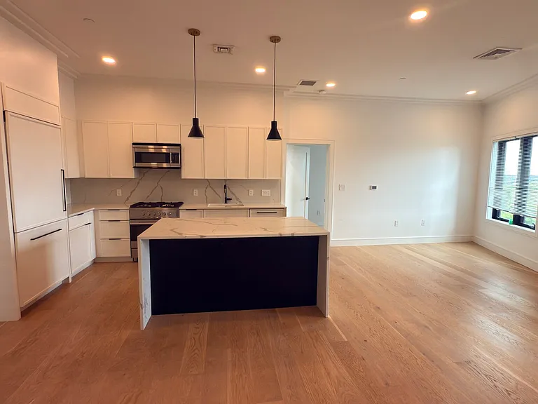 50 Leo M Birmingham Pkwy #604F — Photo 3