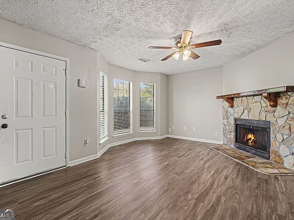 3rd image of 3558 Hopkins Ct