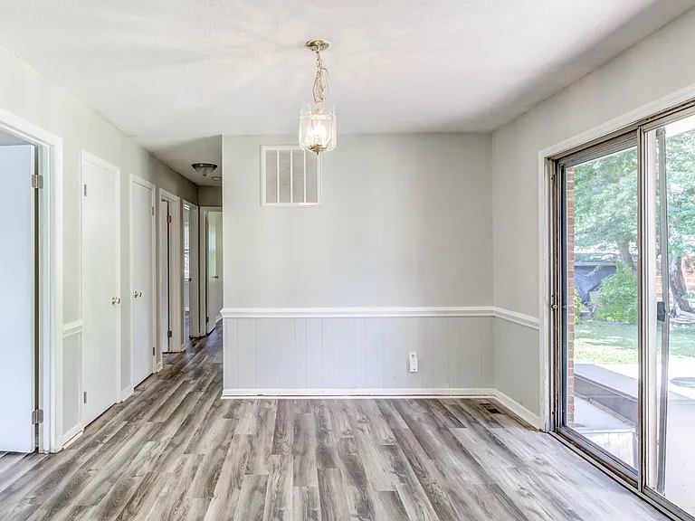 4505 Castlebar Dr — Photo 20