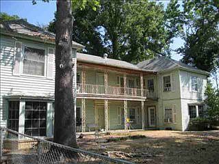 1st image of 804 S Tyler St