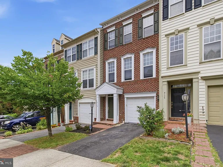 8108 Dove Cottage Ct — Photo 3