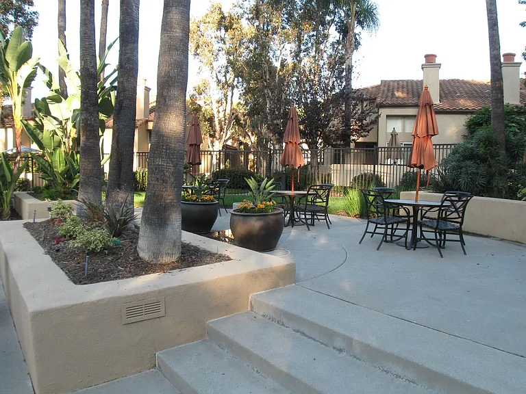 112 Corsica Dr — Photo 27