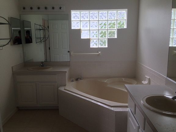 5th image of 6213 Weymouth Dr