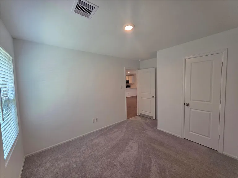 314 Riverwood Village Ln — Photo 19