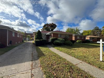15241 Pearson St, Oak Park, MI, 48237
