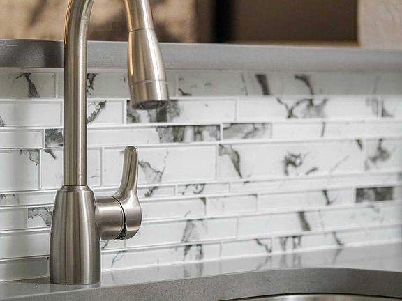 Kitchen backsplash