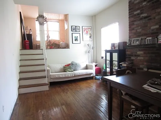 Rented by City Connections Realty | media 15