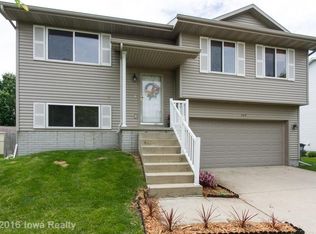 327 SE Springwood Dr, Ankeny, IA 50021