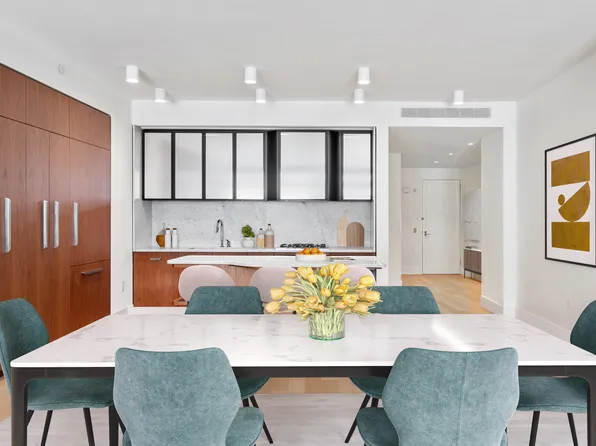 110 Charlton Street image 1 of 5