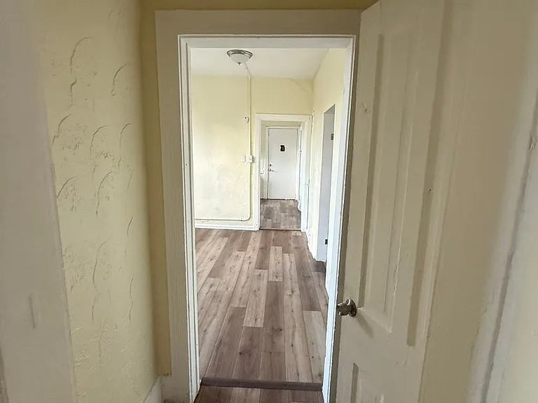 3404 Walton Ave — Photo 11