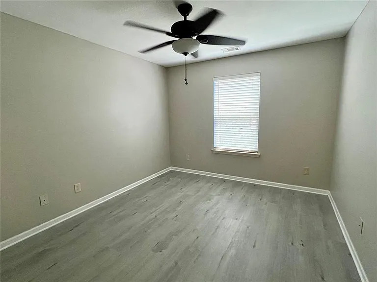 302 Alcovy Way — Photo 15
