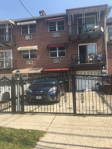 1st image of 3012 Wilson Ave #14