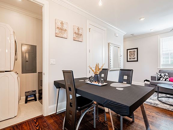 5th image of 1201 Baronne St #6