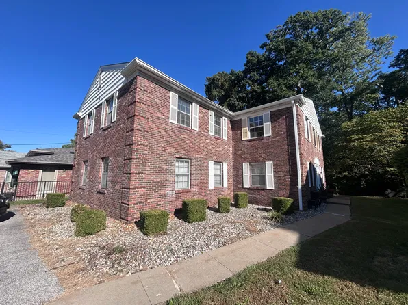 46 Sherwood Frst #C, Belleville, IL 62223